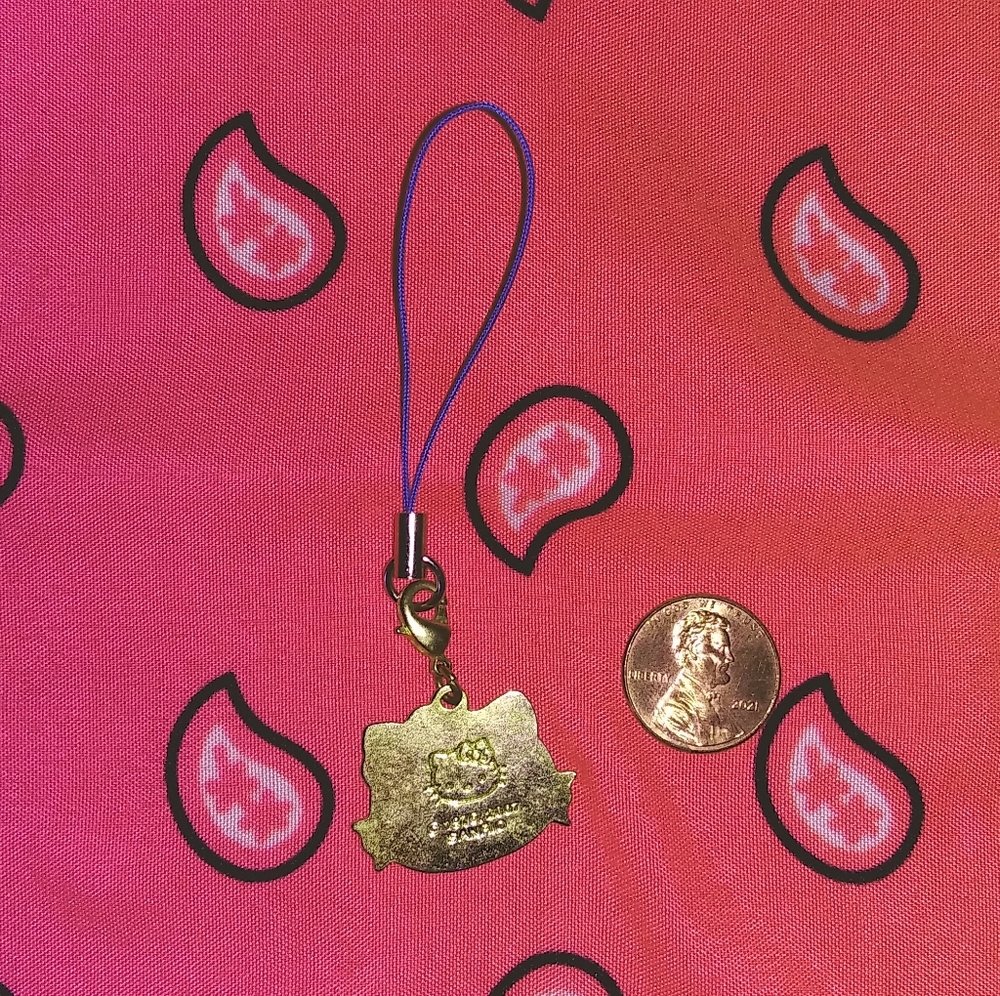 Hello Kitty 📱 Charm - Picture 2 of 3